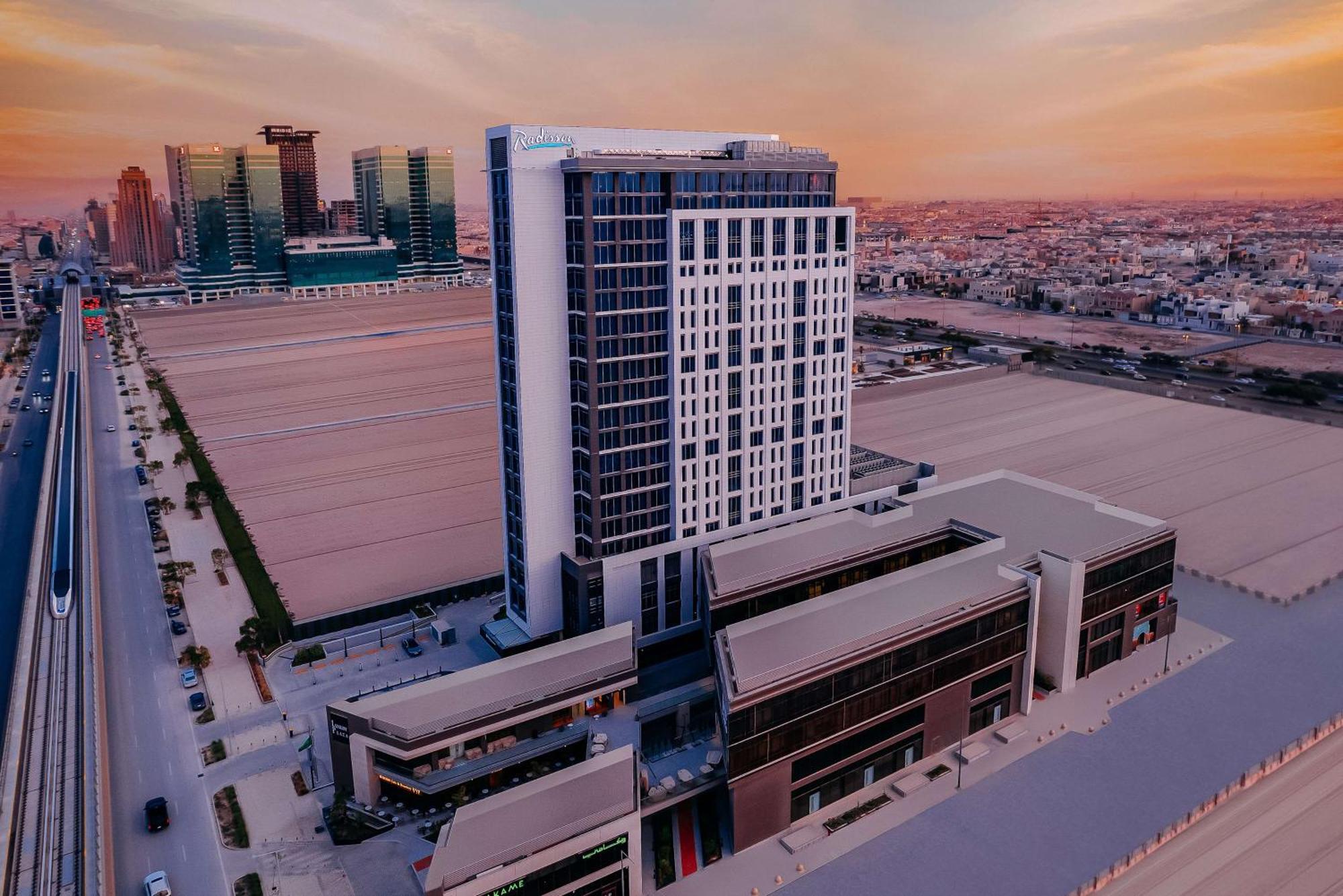 Radisson Hotel & Residence Riyadh Olaya 外观 照片